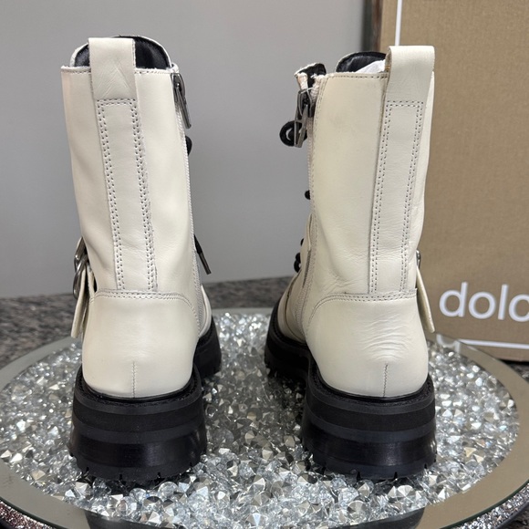 Dolce Vita Robson off White Leather Lace-Up black Lug Boots NEW 6 - Picture 7 of 14
